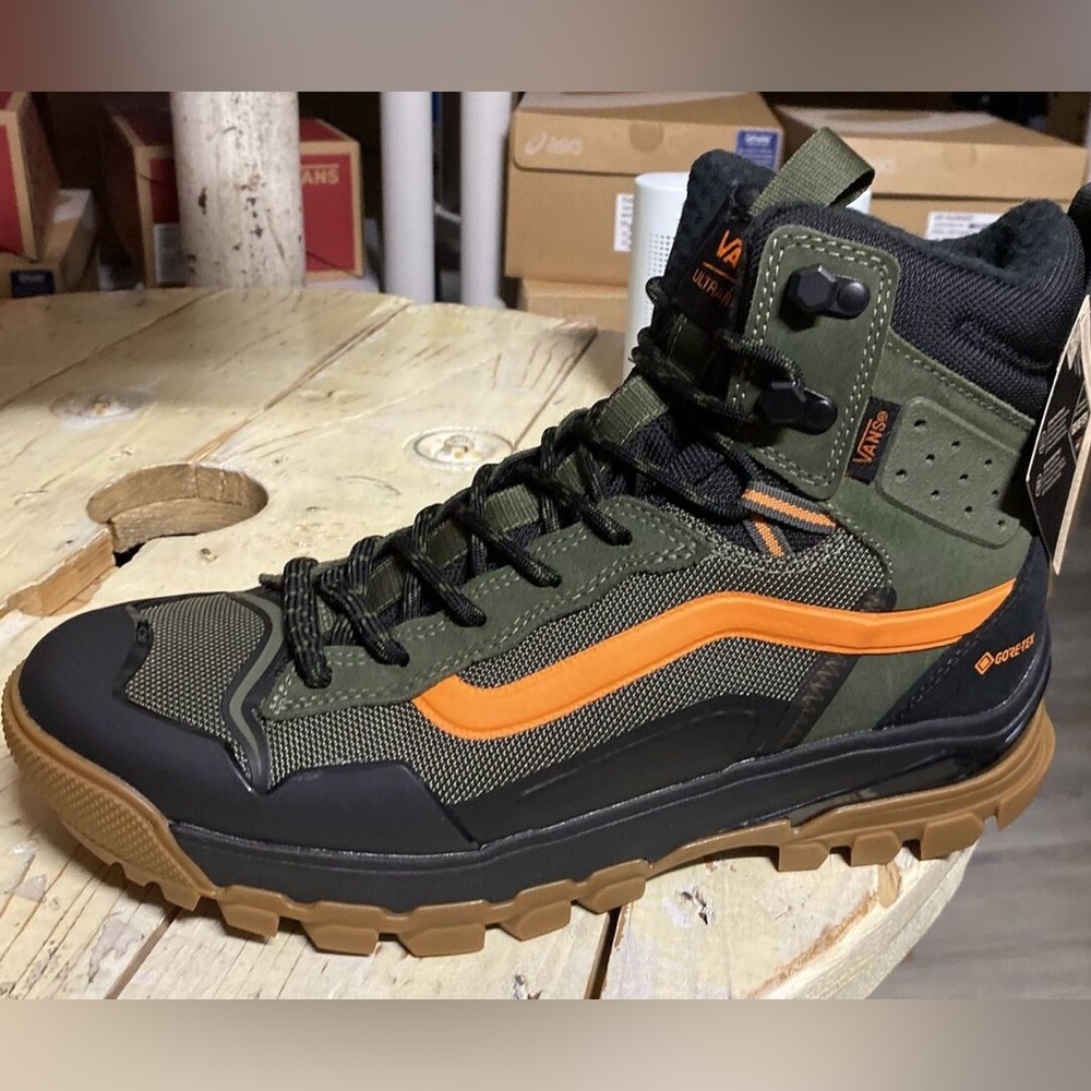 Gore-Tex Vans! UltraRange EXO MTE-3 vans green! These are new and perfect.